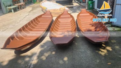 Gía xuồng nhựa composite