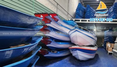 Thuyền composite