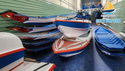 Thuyền composite tại Bình Dương