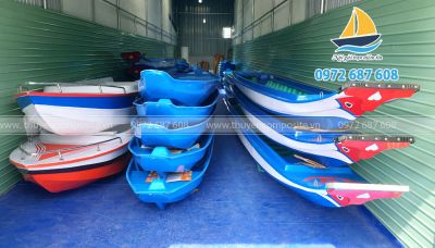 Thuyền nhựa composite