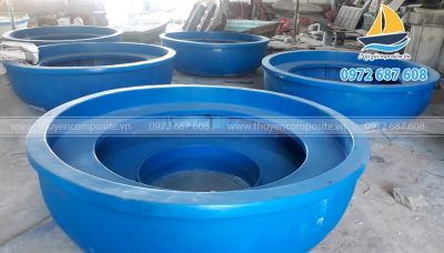 Thuyển thúng đáy kiếng