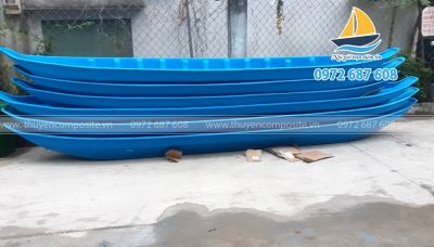 Xuồng ba lá chở 3 - 4 người