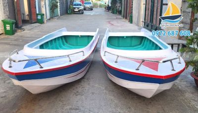 Xuồng composite gắn máy